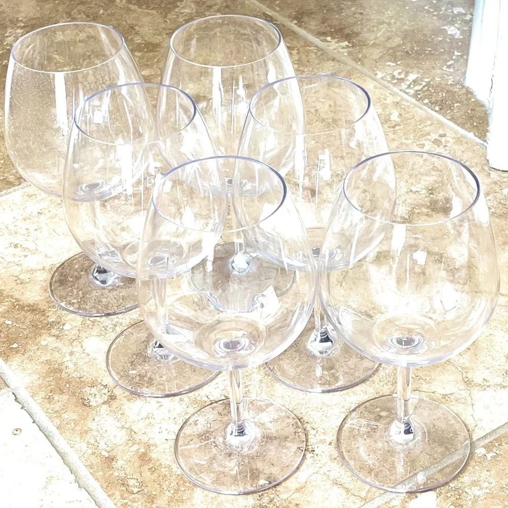6! LARGE - 18oz - 20oz Plastic Wine Glasses!